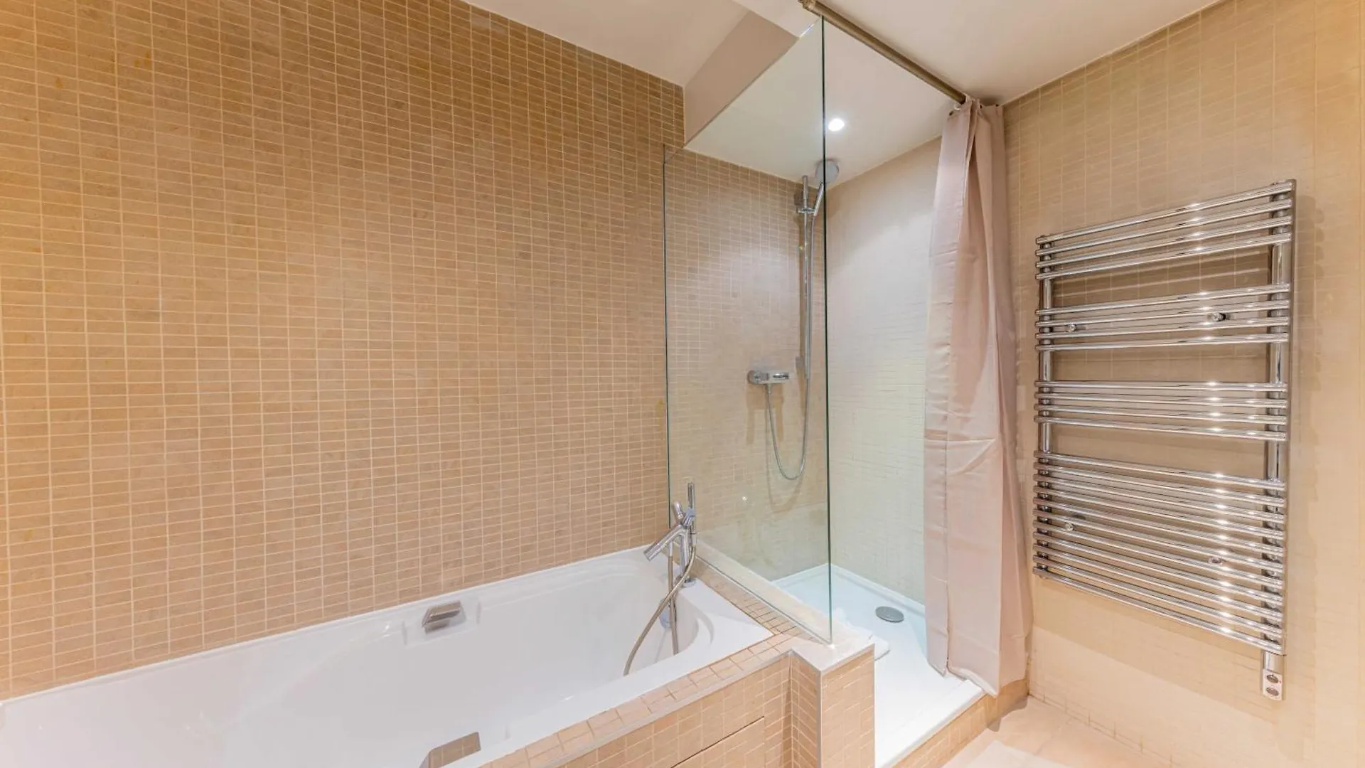 Apartment Cosy Ac Balcony - 1br-4p - Eiffel Tower *
